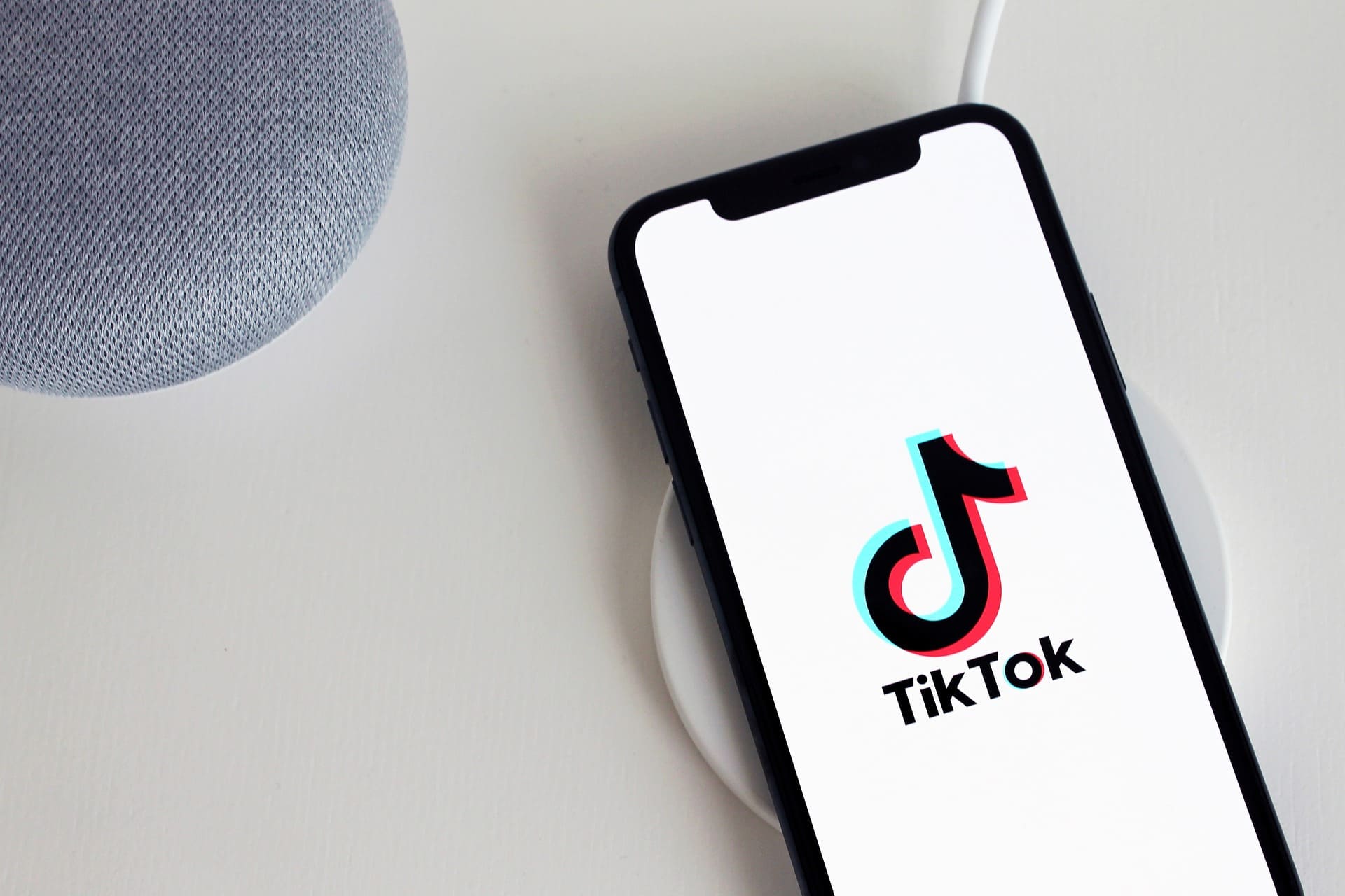 TikTok Ads vs. Influencer Marketing